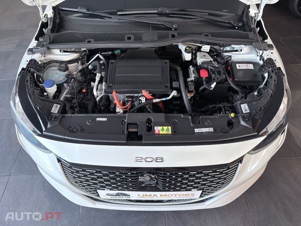 Peugeot E-208 50 kWh Allure Pack