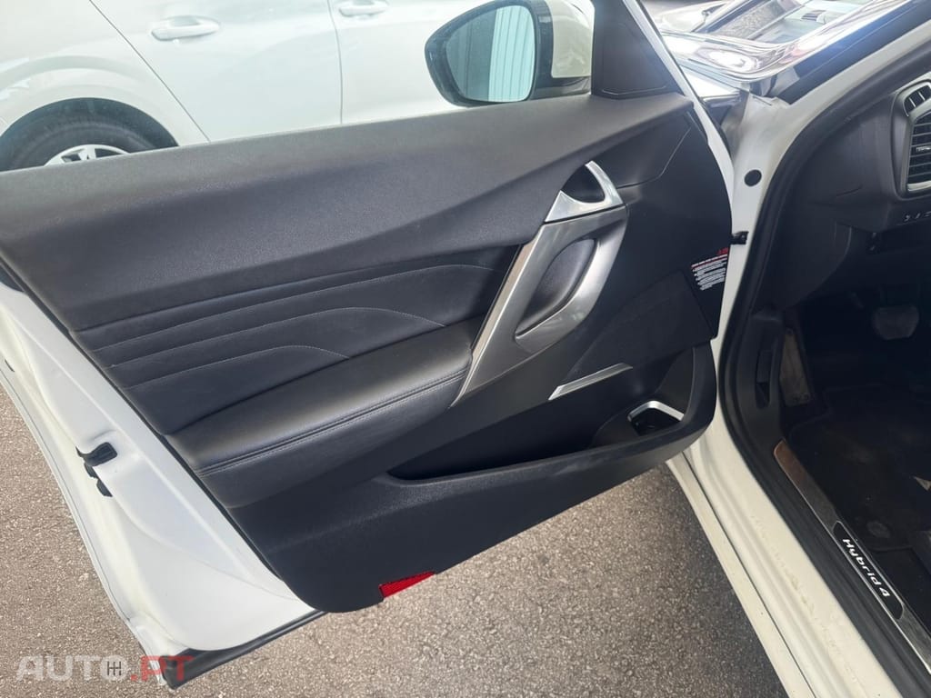 Citroen DS5 2.0 HDi Hybrid4 So Chic CMP6