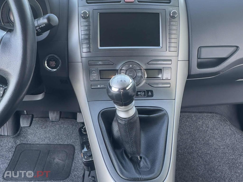 Toyota Auris 2.0 D-4D Exclusive