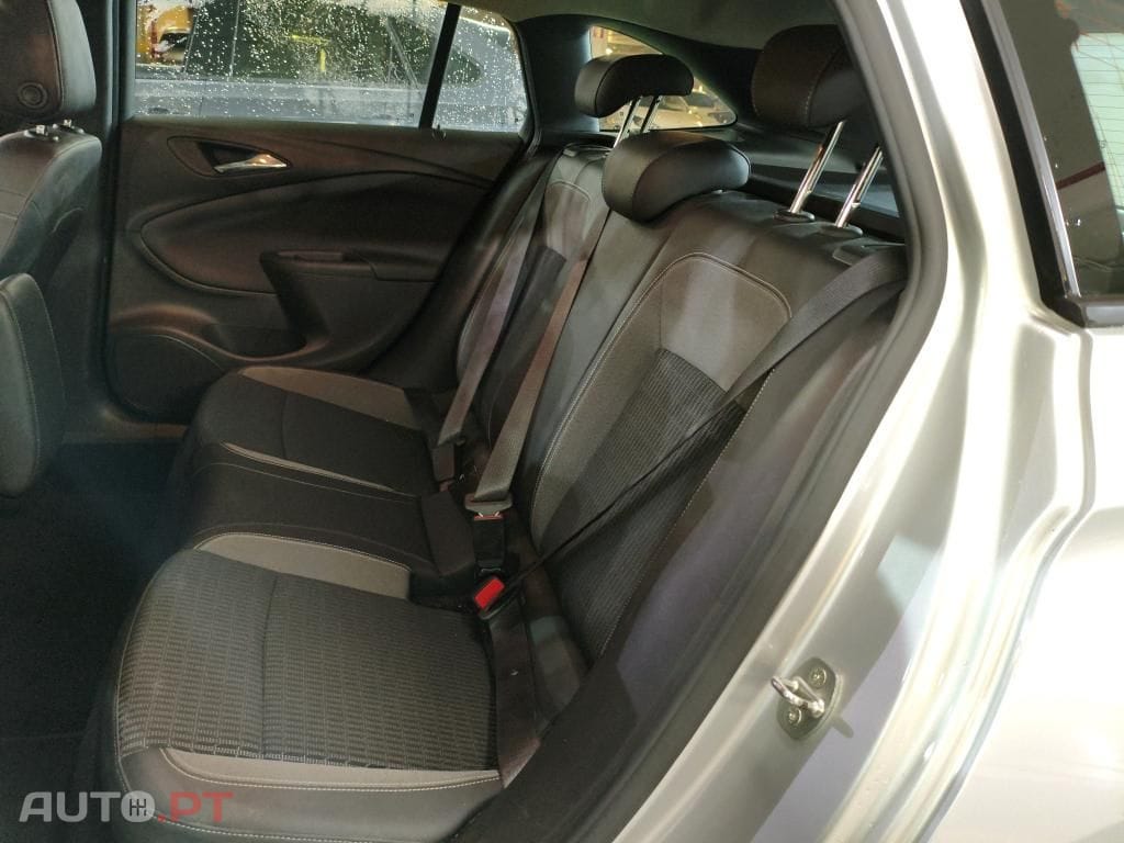 Opel Astra Sports Tourer 1.5 D Design & Tech S/S