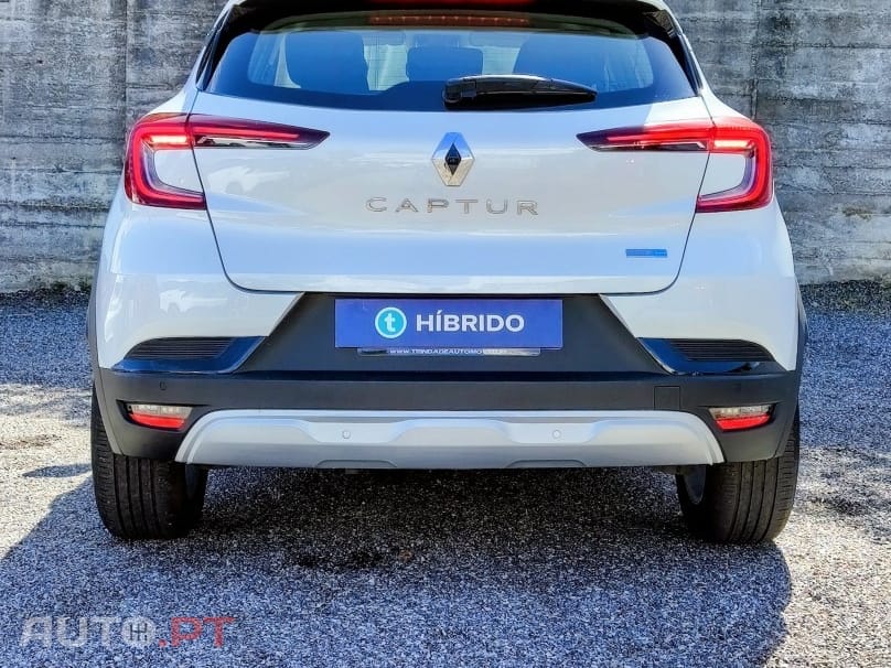 Renault Captur 1.6 E-Tech Full Hybrid Engineered
