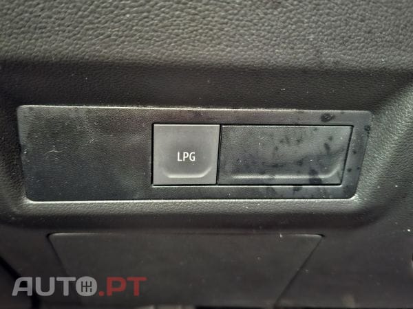 Renault Captur 1.0 TCe 100 Bi-Fuel techno