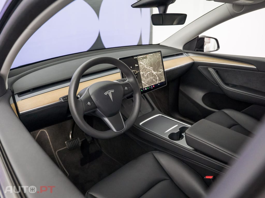 Tesla Model Y Long Range Tração Integral