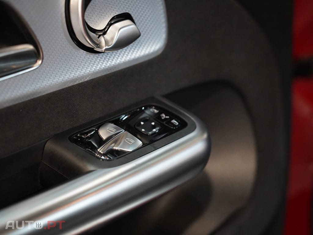 Mercedes-Benz CLA 250 com tecnologia EQ