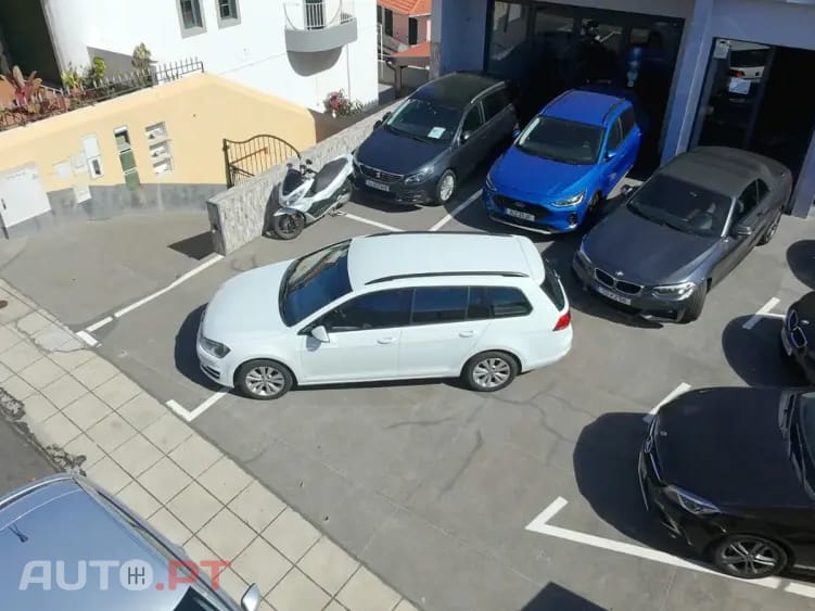 Volkswagen Golf 1.6 TDi Confortline