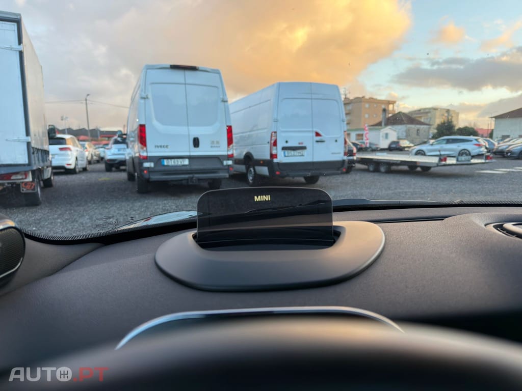 MINI John Cooper Works Premium JCW Plus Auto