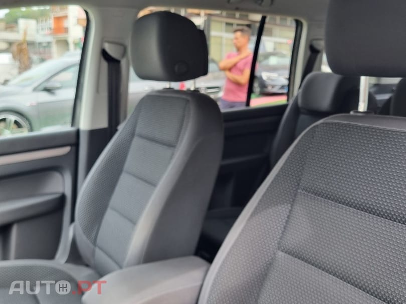 Volkswagen Touran 1.6 TDI Blue.Highine 7L