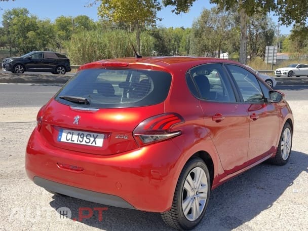 Peugeot 208 82 PureTech Style