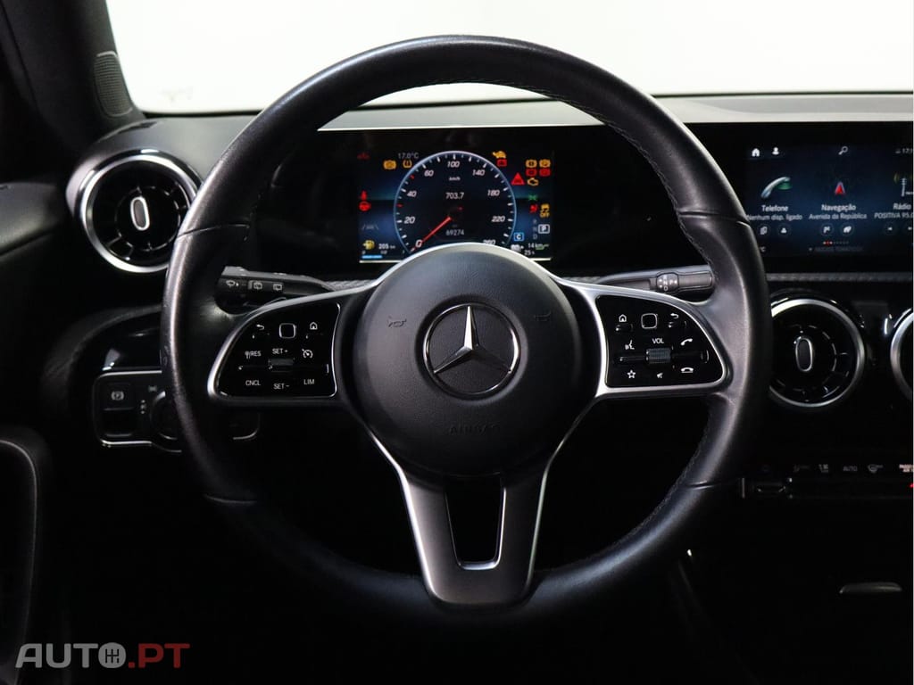 Mercedes-Benz A 250 e Auto