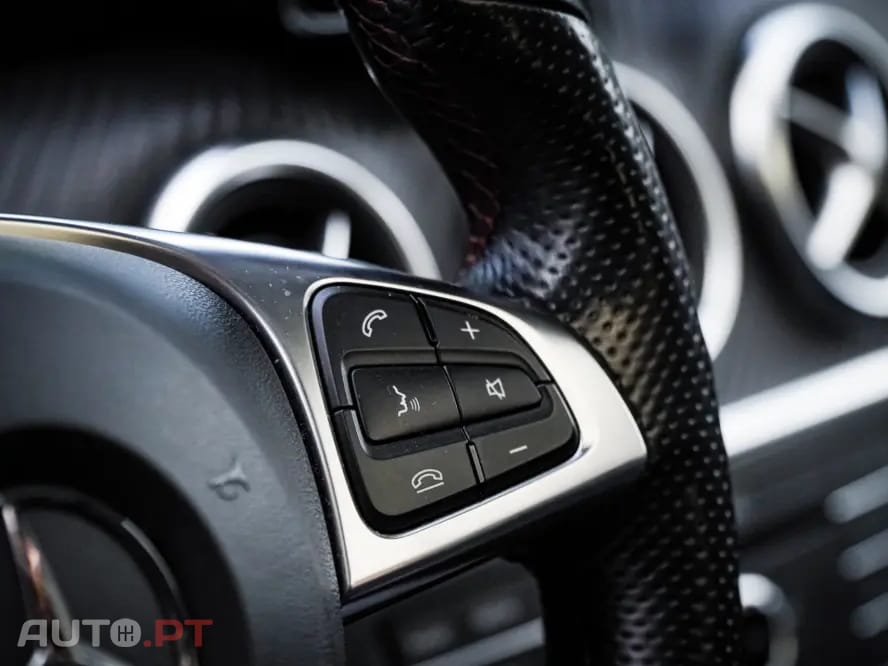 Mercedes-Benz A 180 d AMG Line
