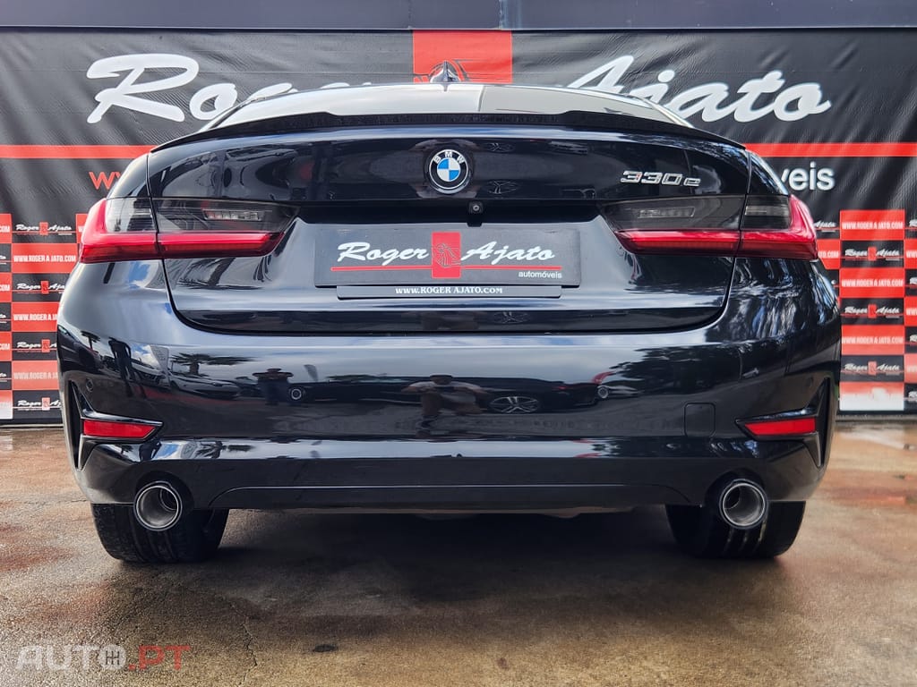 BMW 330 e Line Sport Auto