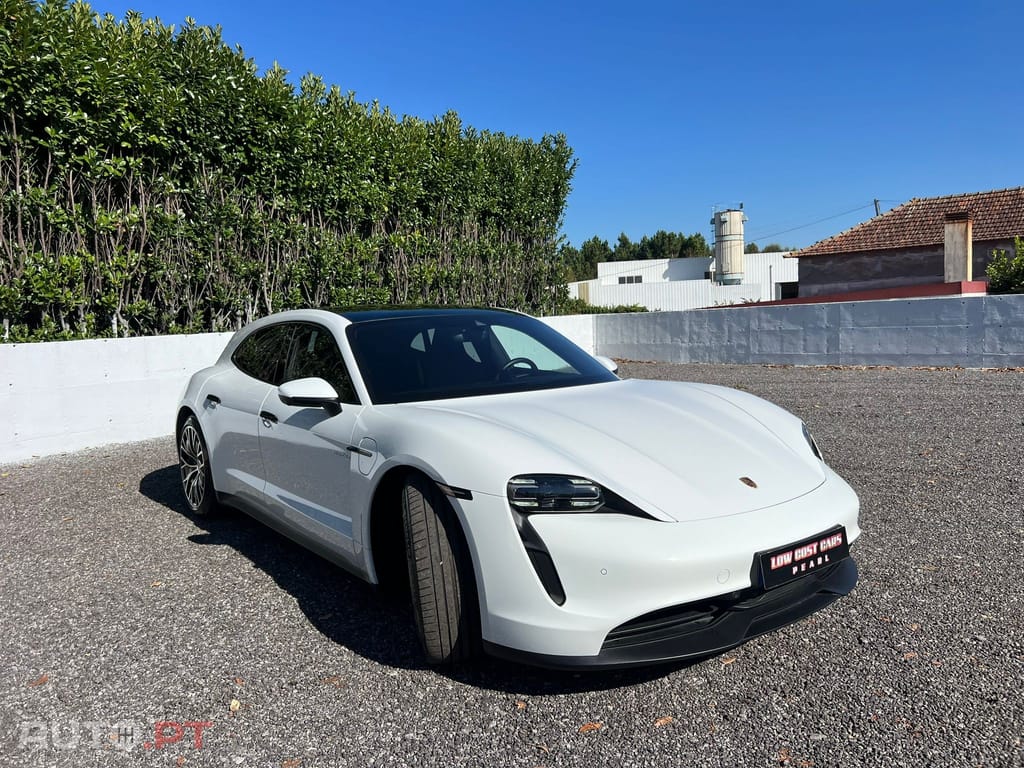 Porsche Taycan 4S