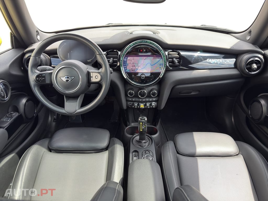 MINI Cooper Cooper SE Camden Edition
