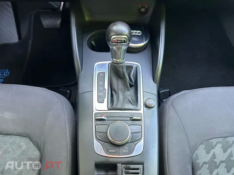 Audi A3 Sportback 1.6 TDi Business Line Attraction S tronic