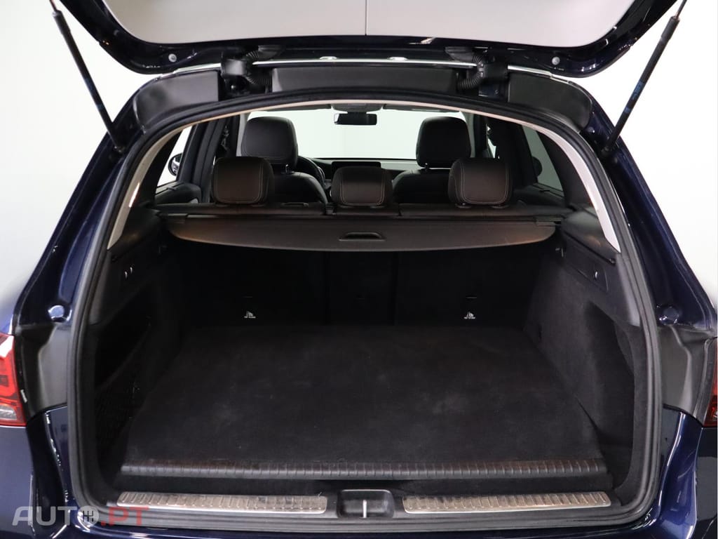 Mercedes-Benz GLC 300 de 4MATIC AMG