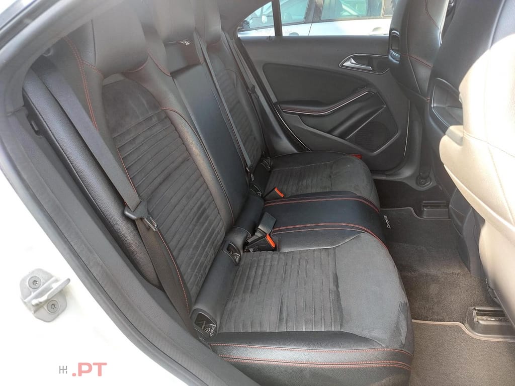 Mercedes-Benz CLA 200 CDi AMG Line