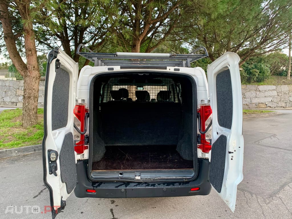 Peugeot Expert 2.0 HDi 229 L2H2