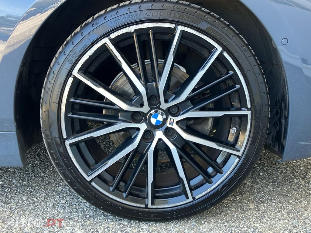 BMW 118 i Pack Desportivo M Auto