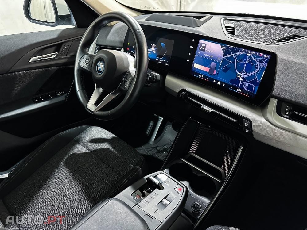 BMW iX1 xDrive30