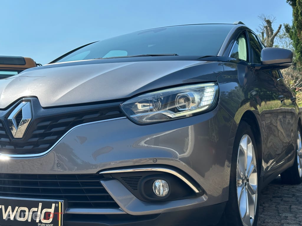Renault Grand Scénic dCi 110 FAP EDC Dynamique