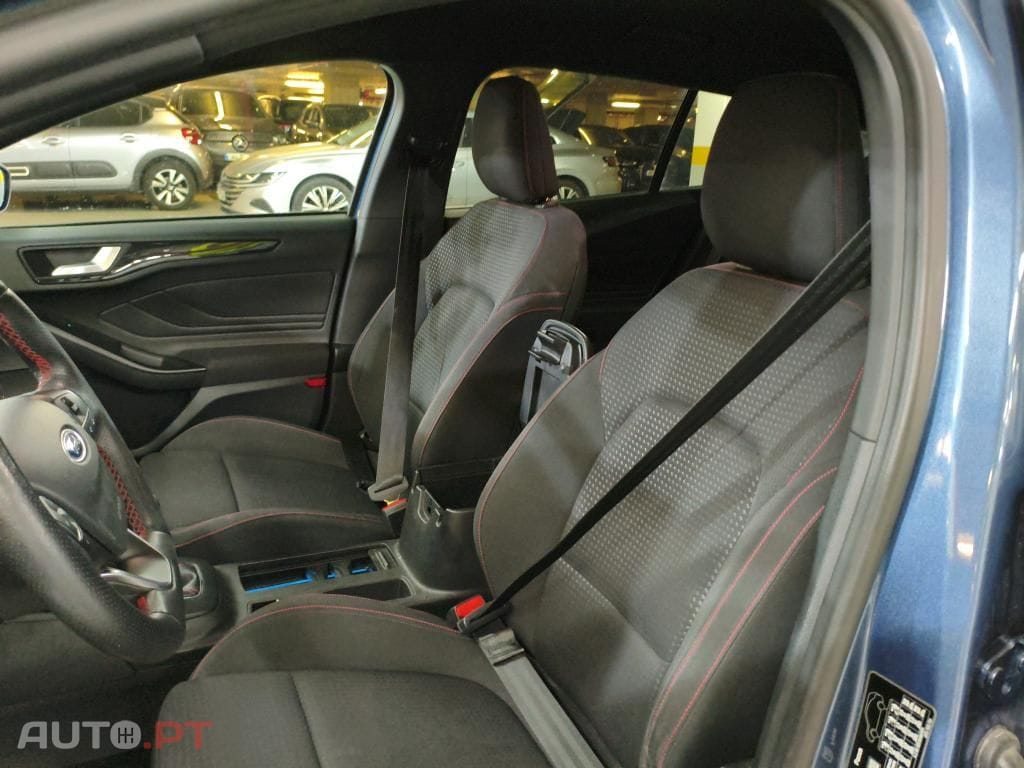 Ford Focus SW 1.5 TDCi EcoBlue ST-Line