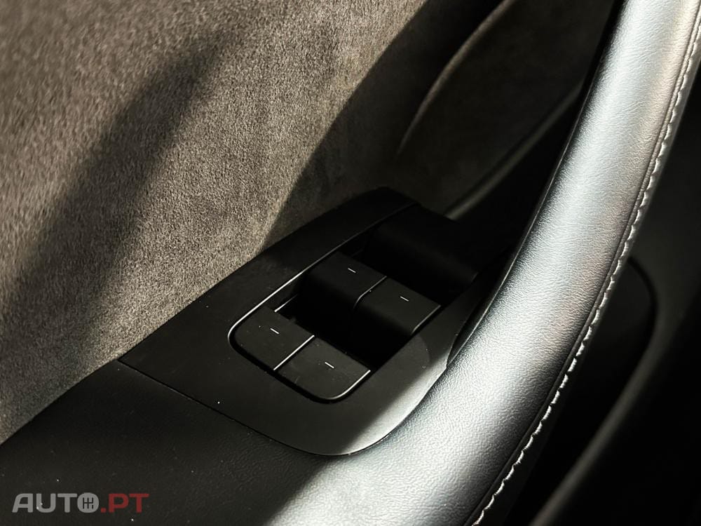 Tesla Model 3 Long Range AWD Dual Motor