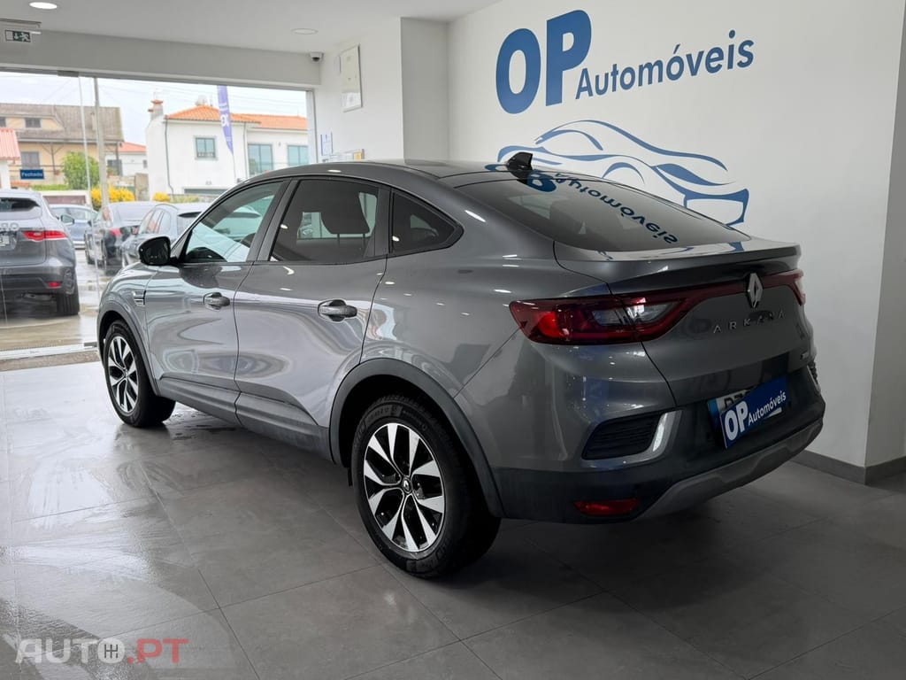 Renault Arkana 1.6 E-Tech Full Hybrid Engineered