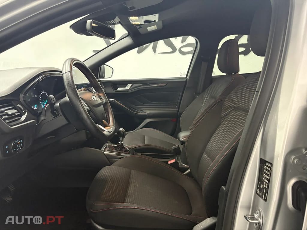 Ford Focus SW 1.0 EcoBoost S&S ST-LINE DESIGN