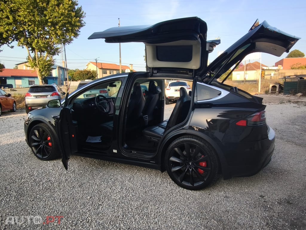 Tesla Model X 100D