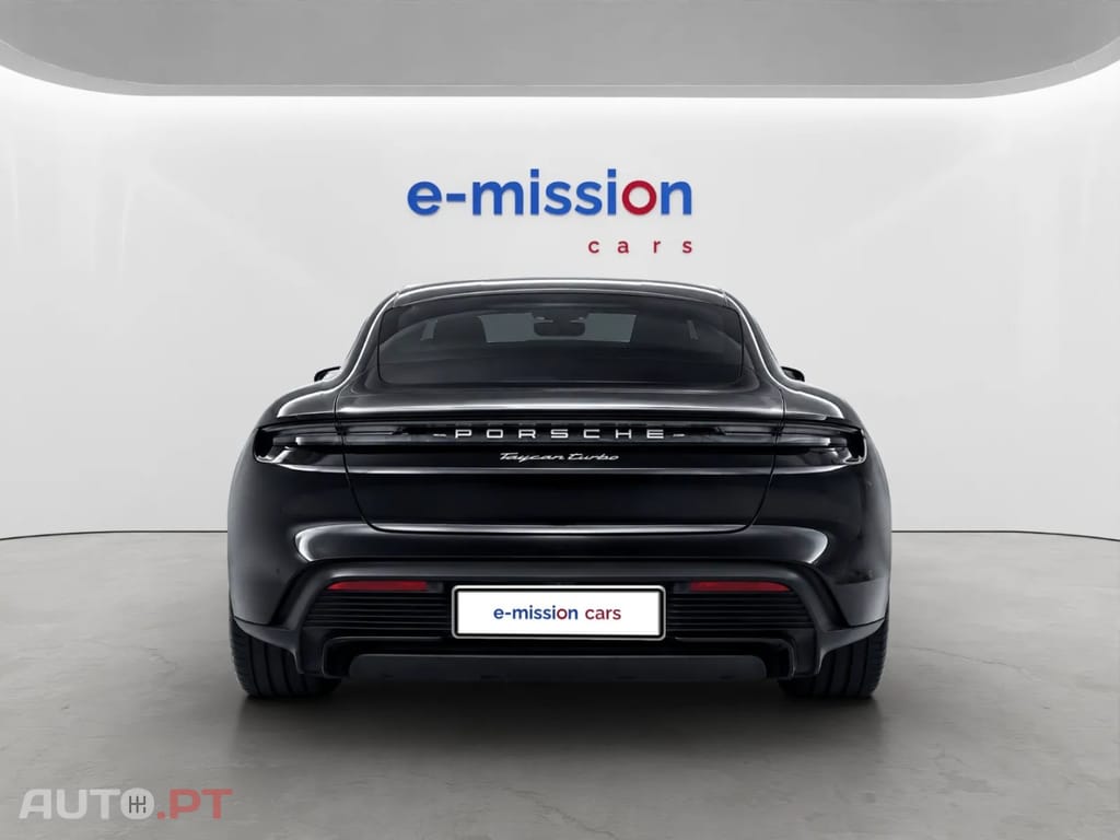 Porsche Taycan Turbo