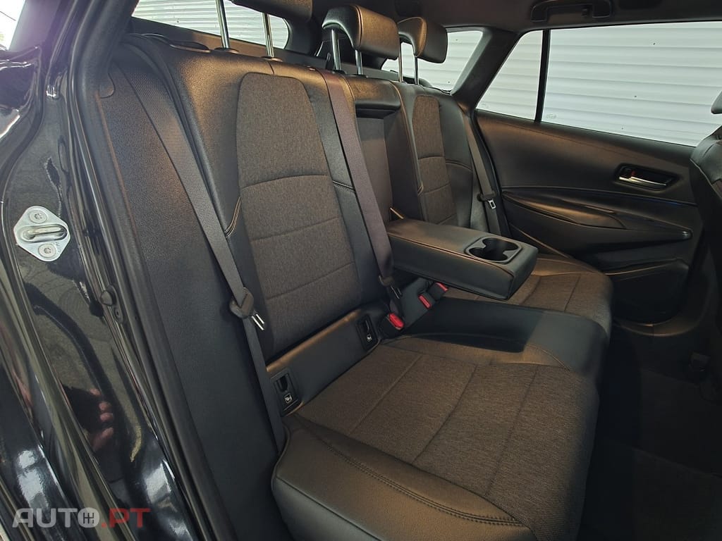 Toyota Corolla Touring Sports 1.8 Hybrid Comfort+P.Sport