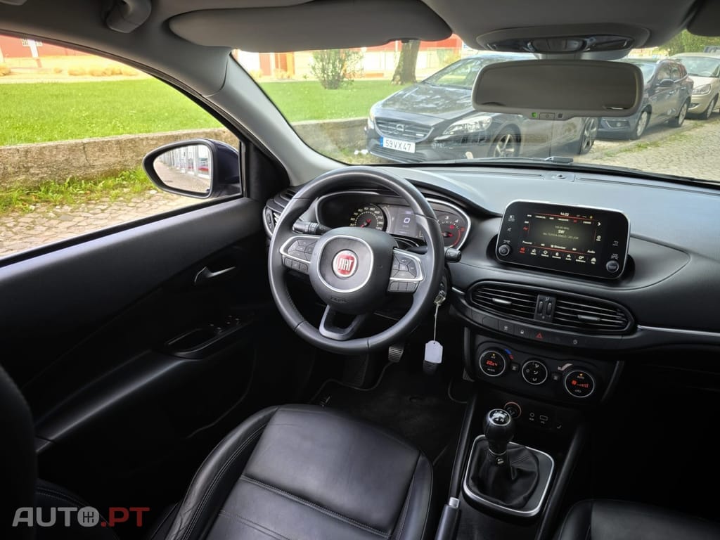 Fiat Tipo 1.3 M-Jet Lounge