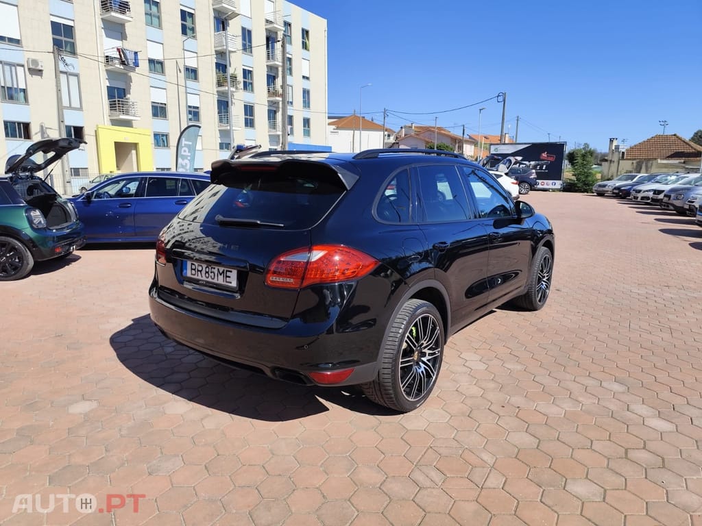 Porsche Cayenne Platinum Edition