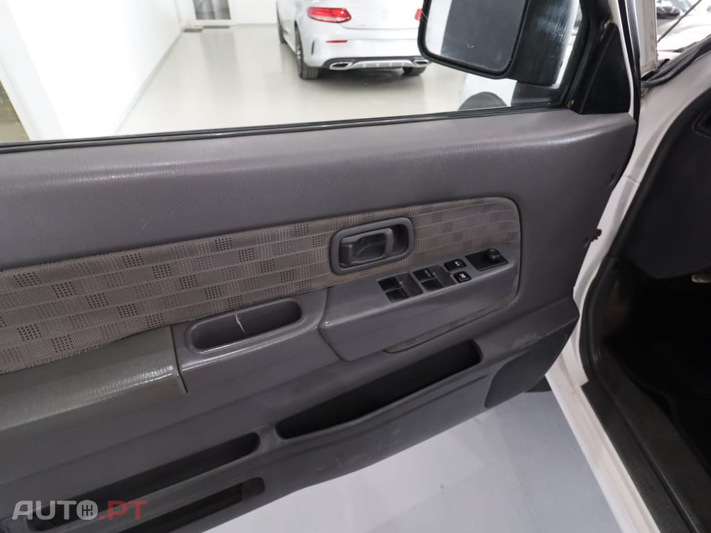 Nissan Navara 2.5 d