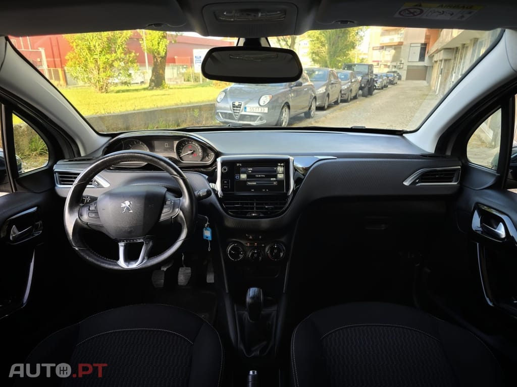 Peugeot 208 1.2 PureTech Style