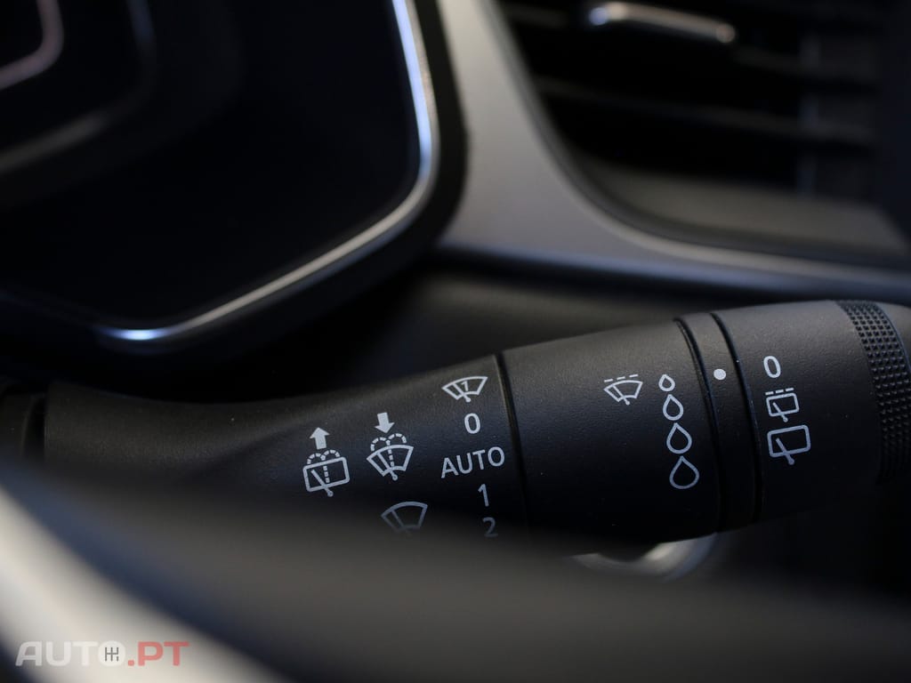 Renault Captur Outro