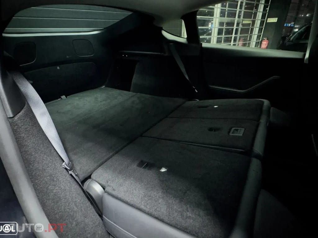 Tesla Model Y Long Range Dual Motor AWD