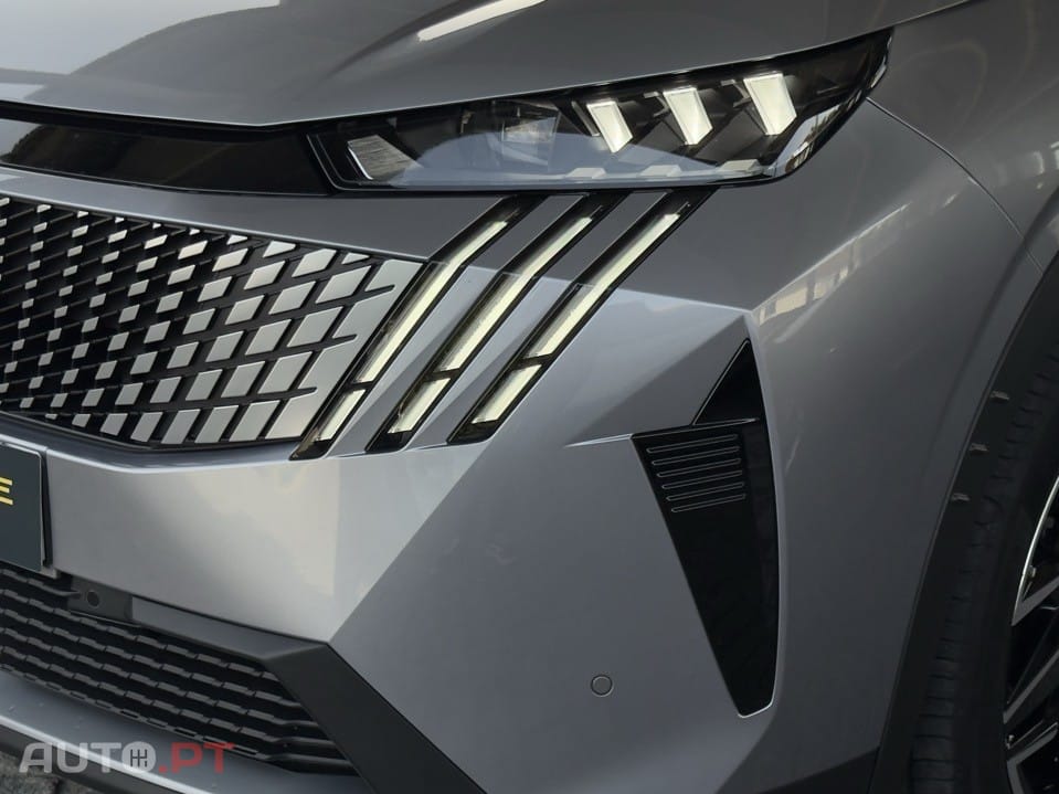 Peugeot 5008 1.2 Hybrid GT e-DCS6