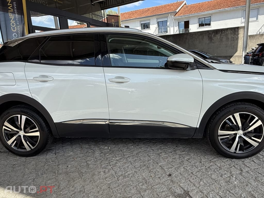 Peugeot 3008 1.2 PureTech Allure EAT8