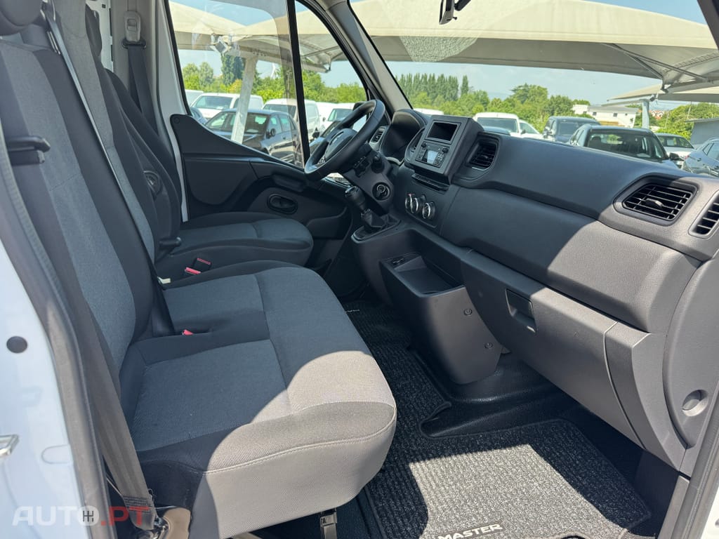 Renault Master 2.3 dCi L4 3.5T RD