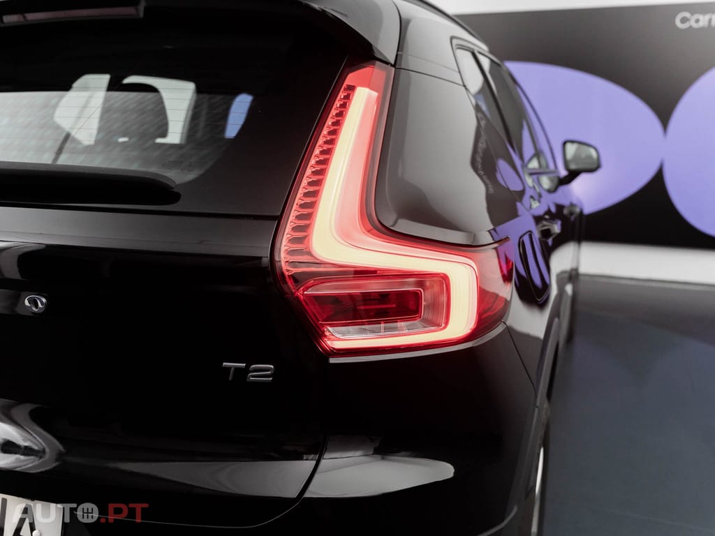 Volvo XC40 1.5 T2 Momentum