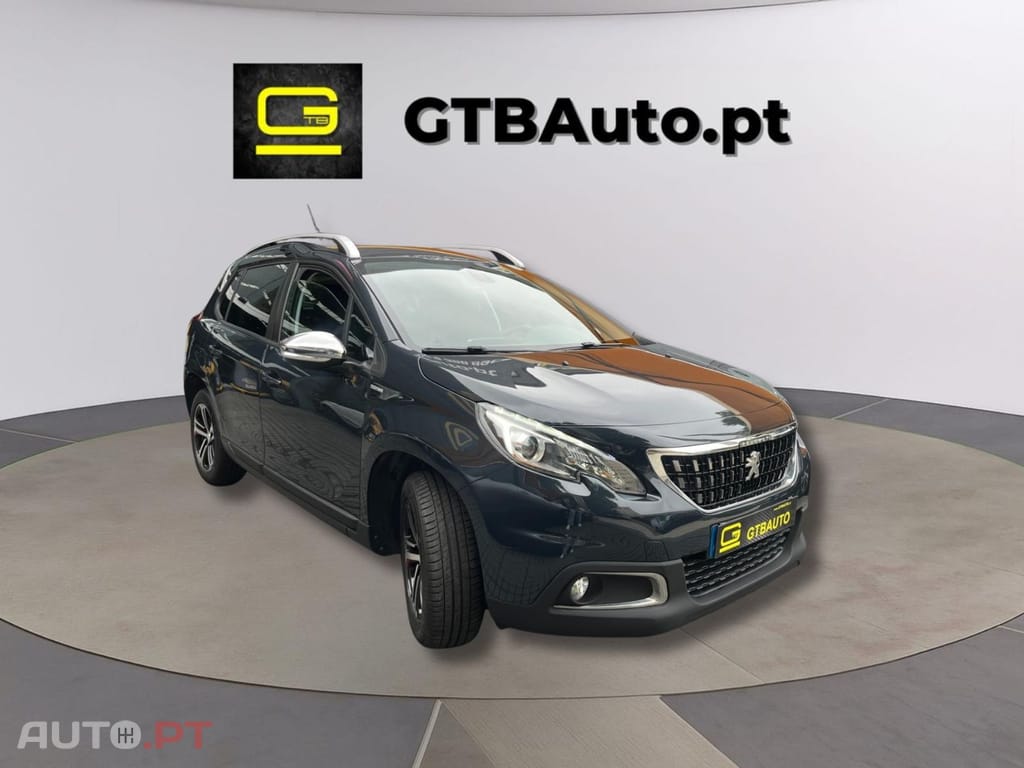 Peugeot 2008 1.2 e-VTi Style