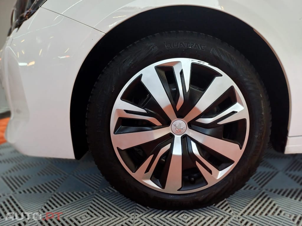 Peugeot 208 1.2 PureTech Allure