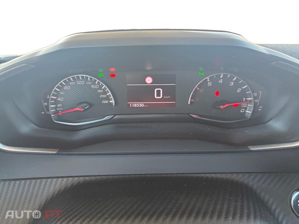 Peugeot 2008 1.5 BlueHDi Allure Pack