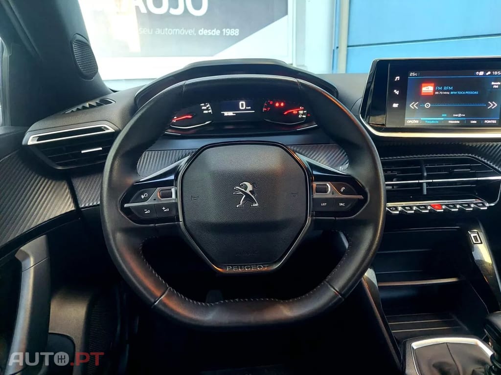 Peugeot 2008 1.2 PureTech Active Pack