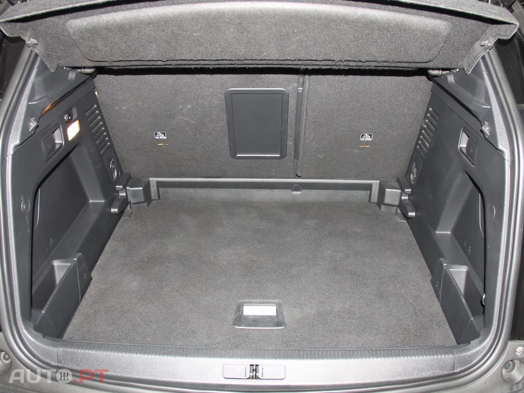 Peugeot 3008 1.5 BlueHDi Active
