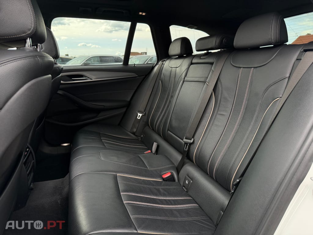 BMW 520 d Pack Desportivo M Auto