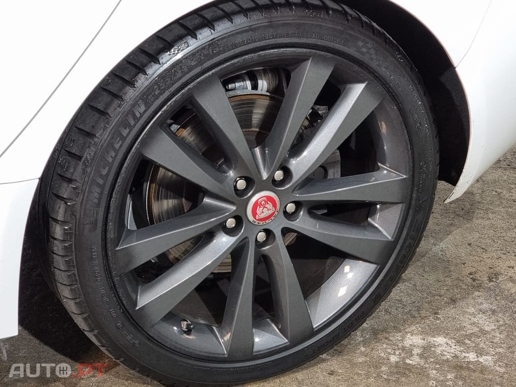 Jaguar XE 2.0 D R-Sport Aut.