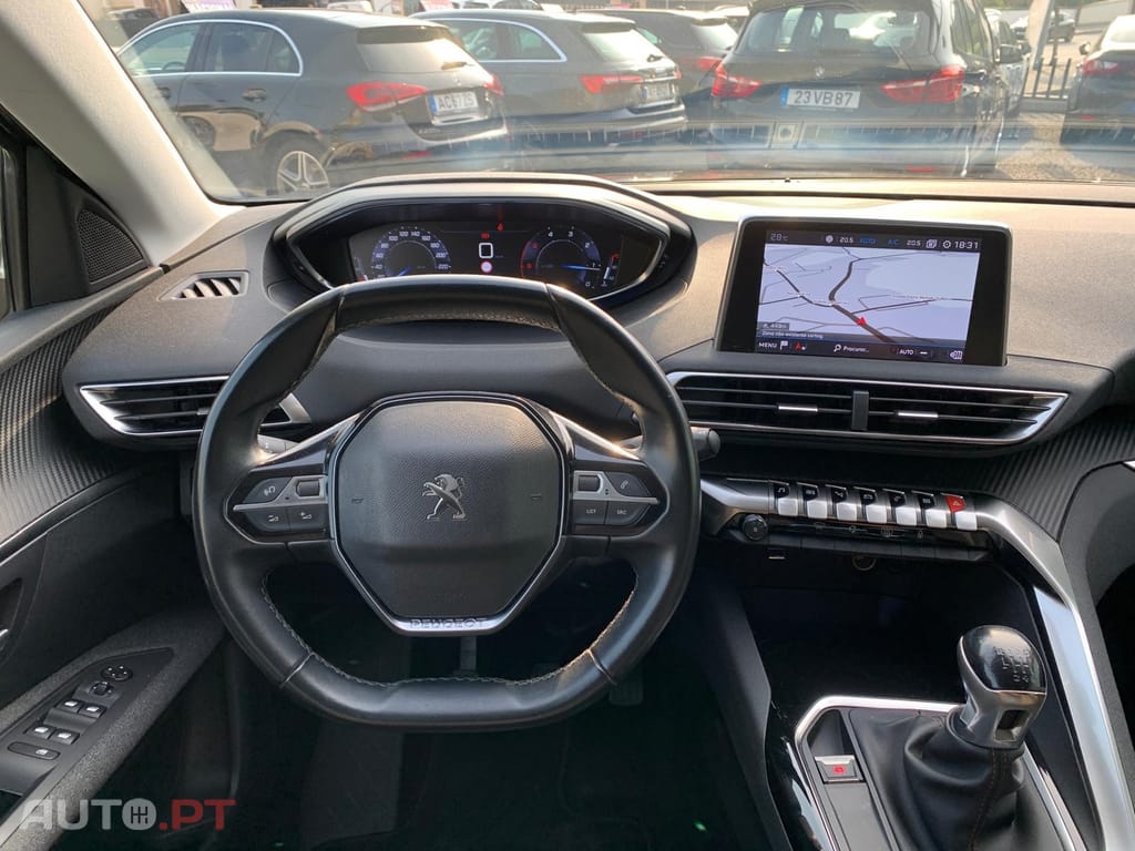 Peugeot 3008 1.5 BlueHDi Active