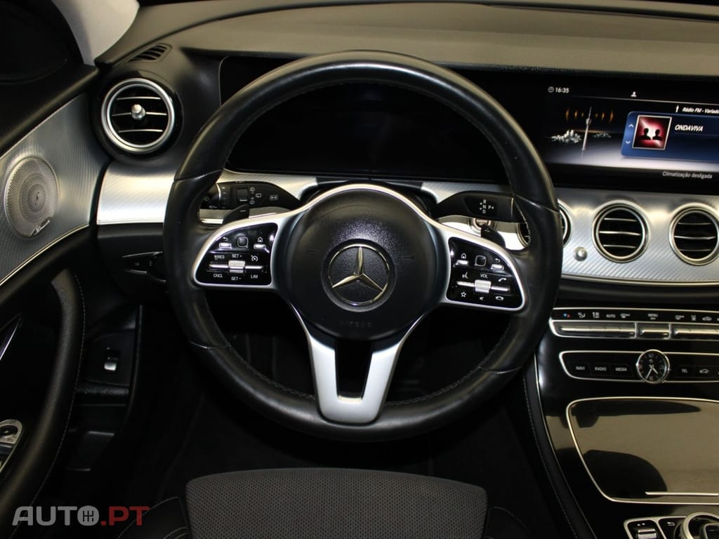 Mercedes-Benz E 300 De AVANTGARDE 